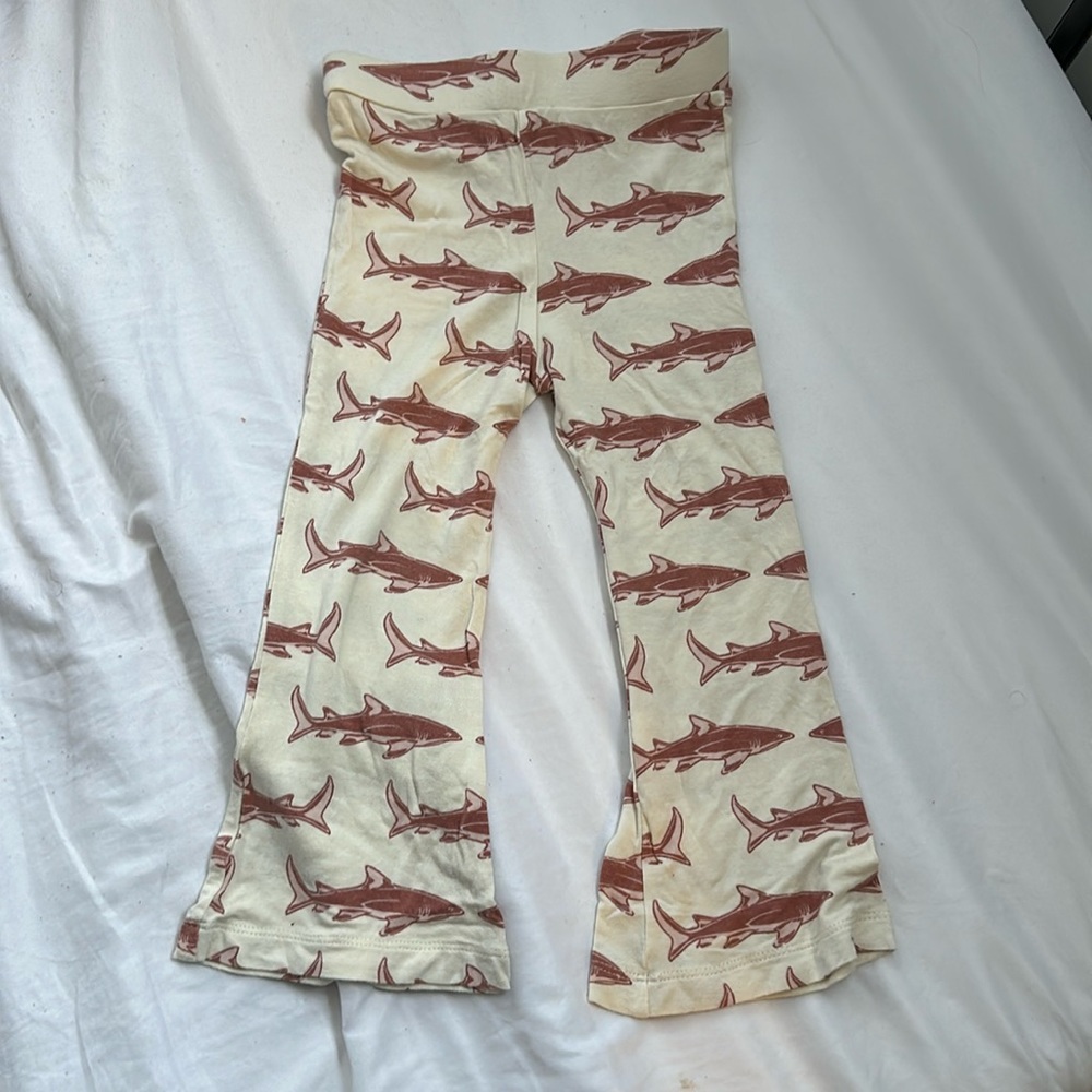 Kate Quinn pants